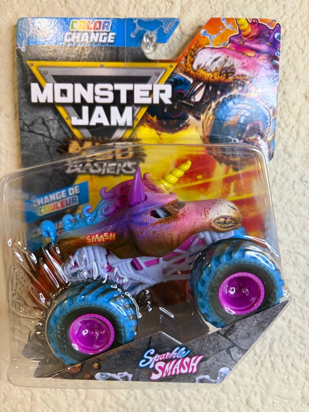 Monster Jam Sparkle Smash Color Change Mud Blasters Truck Series 02 New